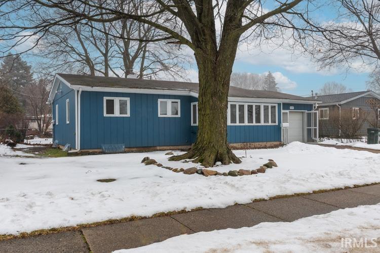 4228 York Road South Bend, IN 46614 - Photo 2 of 24 Gallery Image 2