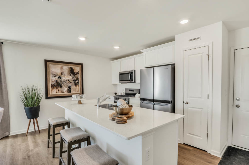 7033 Fair Oaks Road, Unit 28 Racine, WI 53403 - Photo 8 of 23 Gallery Image 8