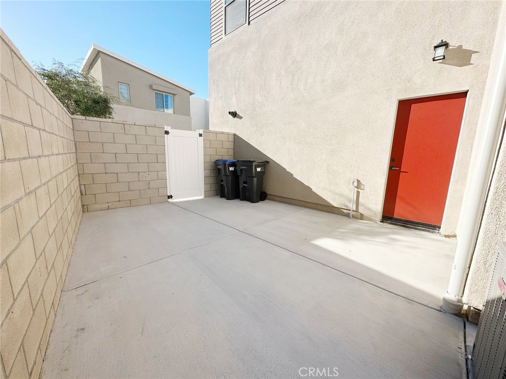 478 Chorus Irvine, CA 92618 - Photo 25 of 33 a view of a storage & utility room