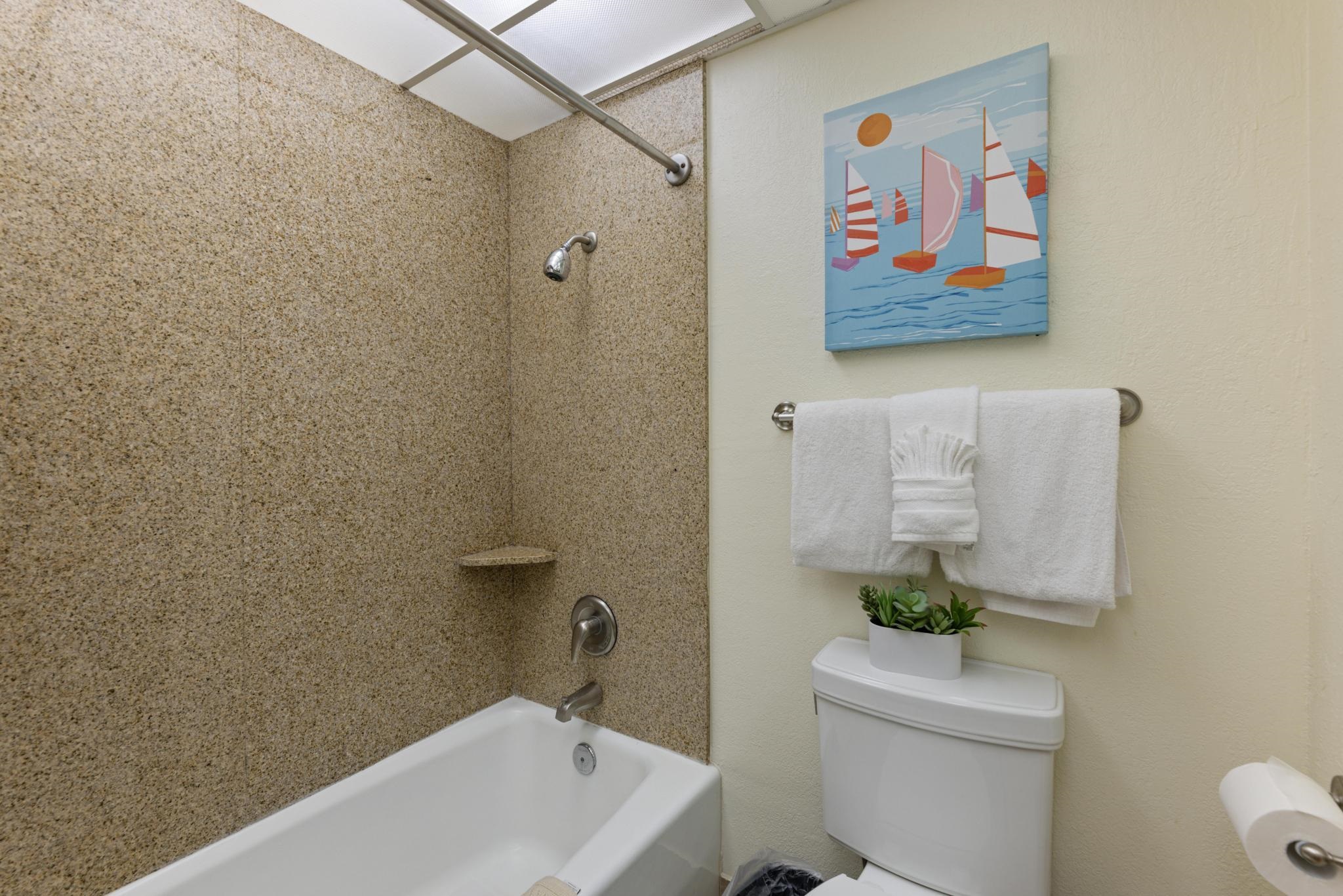 3445 Lower Honoapiilani Road, Unit 826 Lahaina, HI 96761 - Photo 15 of 26 a bathroom with a toilet and a sink