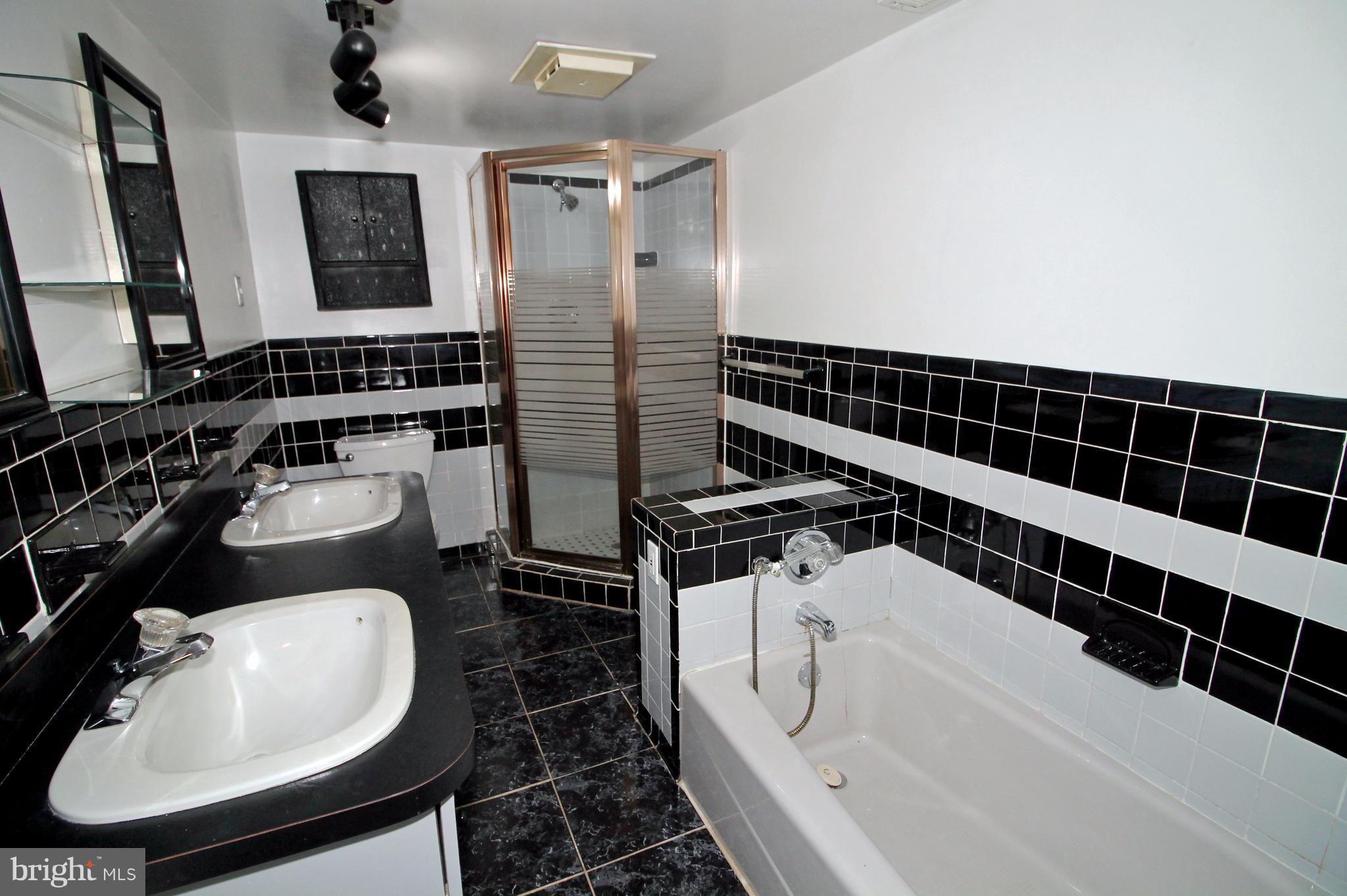 3725 Keswick Road Baltimore, MD 21211 - Photo 27 of 30 Basement Bath