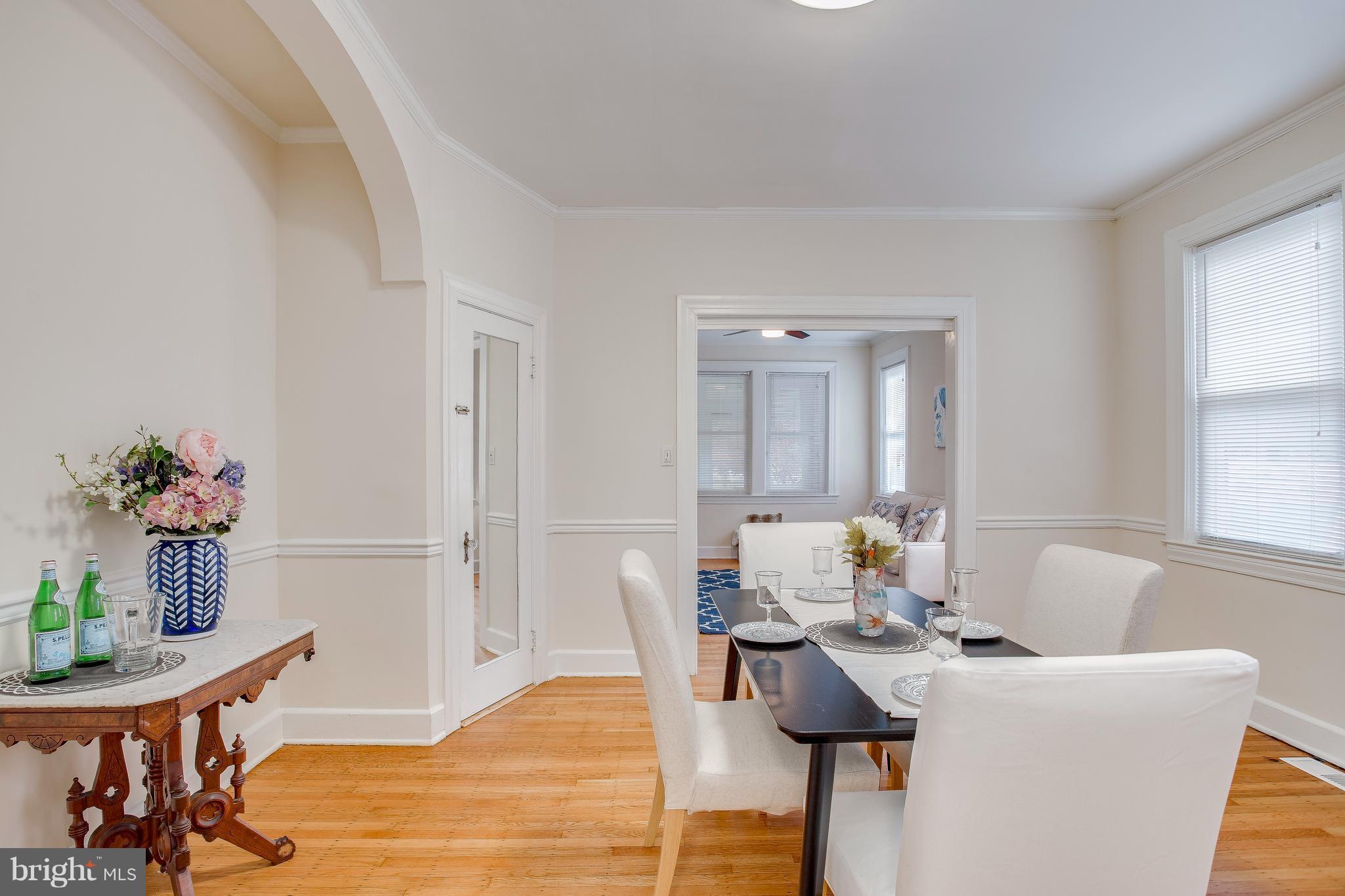 3725 Keswick Road Baltimore, MD 21211 - Photo 6 of 30 Dining Room