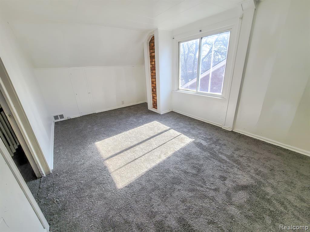 19334 Rutherford Street Detroit, MI 48235 - Photo 14 of 14