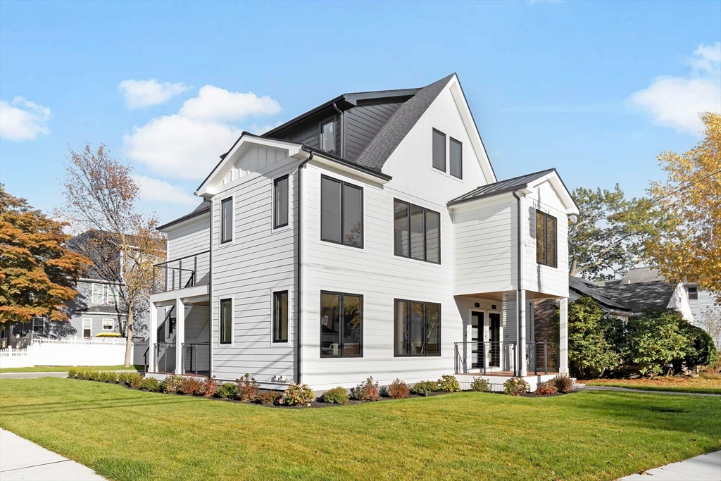 a front view of house with yard