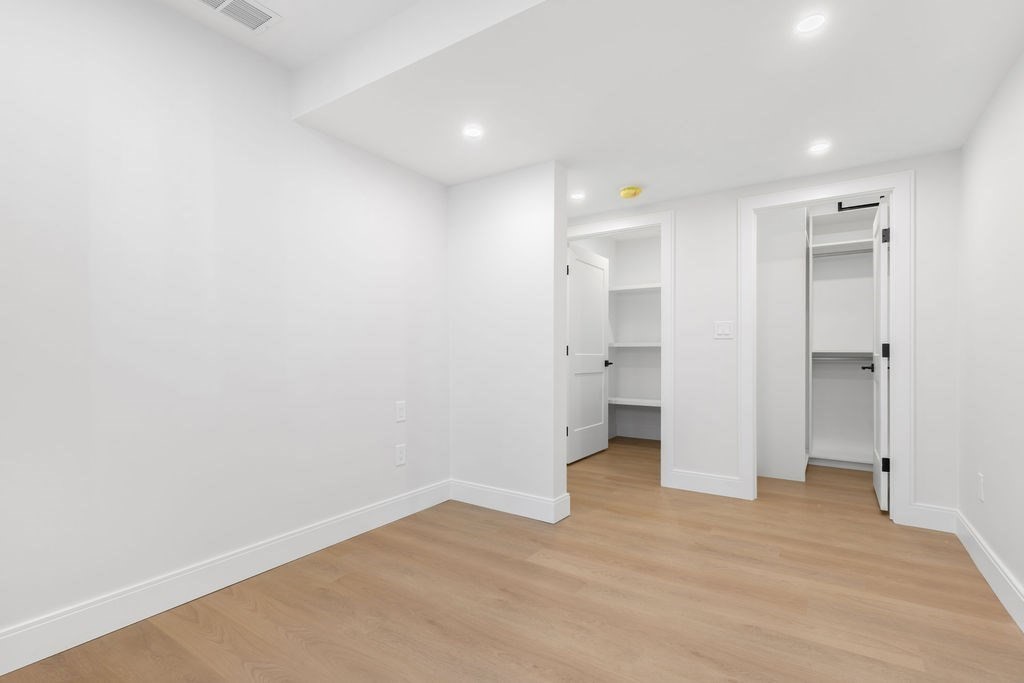 265-267 River Street, Unit 267 Newton, MA 02465 - Photo 19 of 22 a view of an empty room