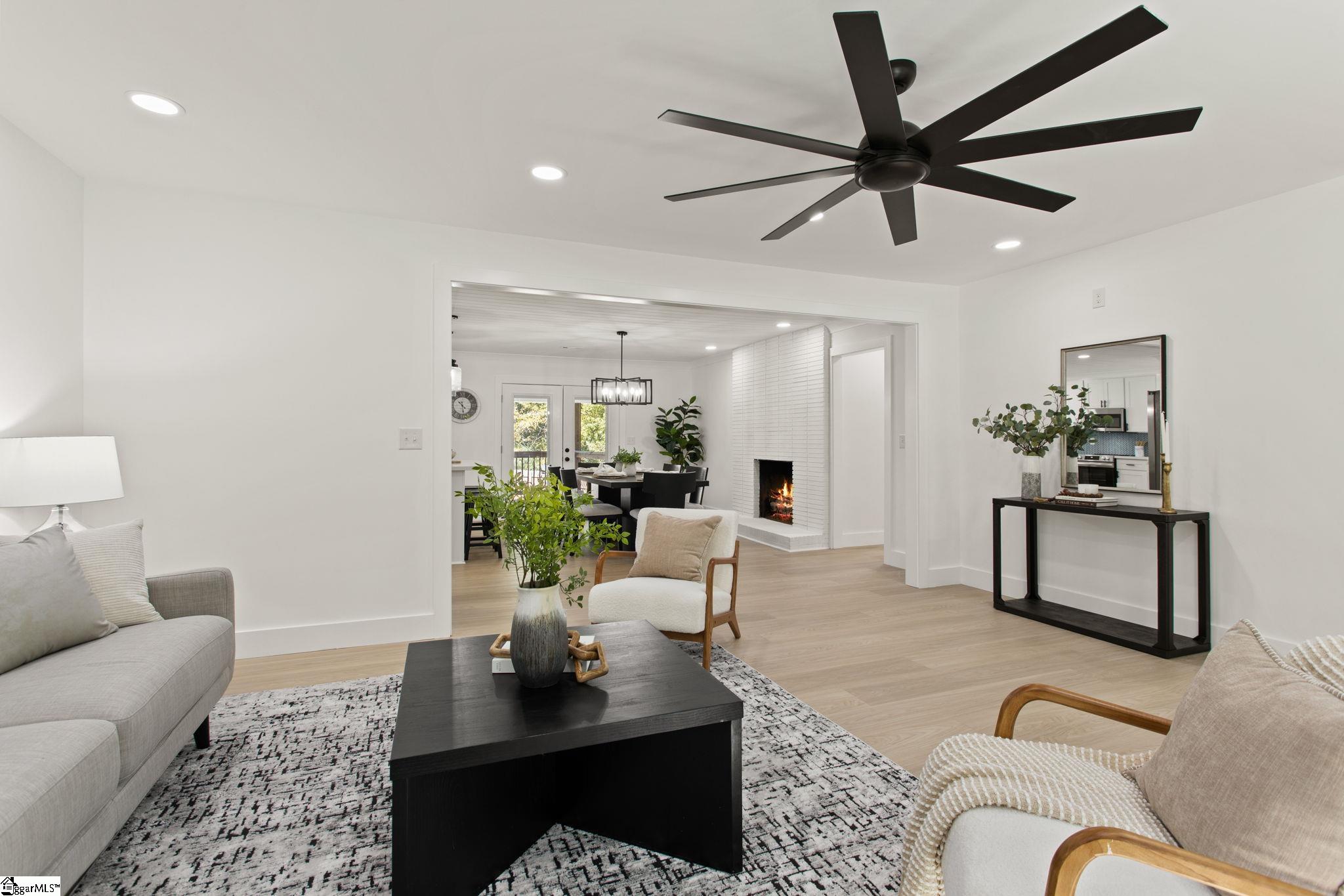 209 Endless Drive Greer, SC 29651 - Photo 4 of 32