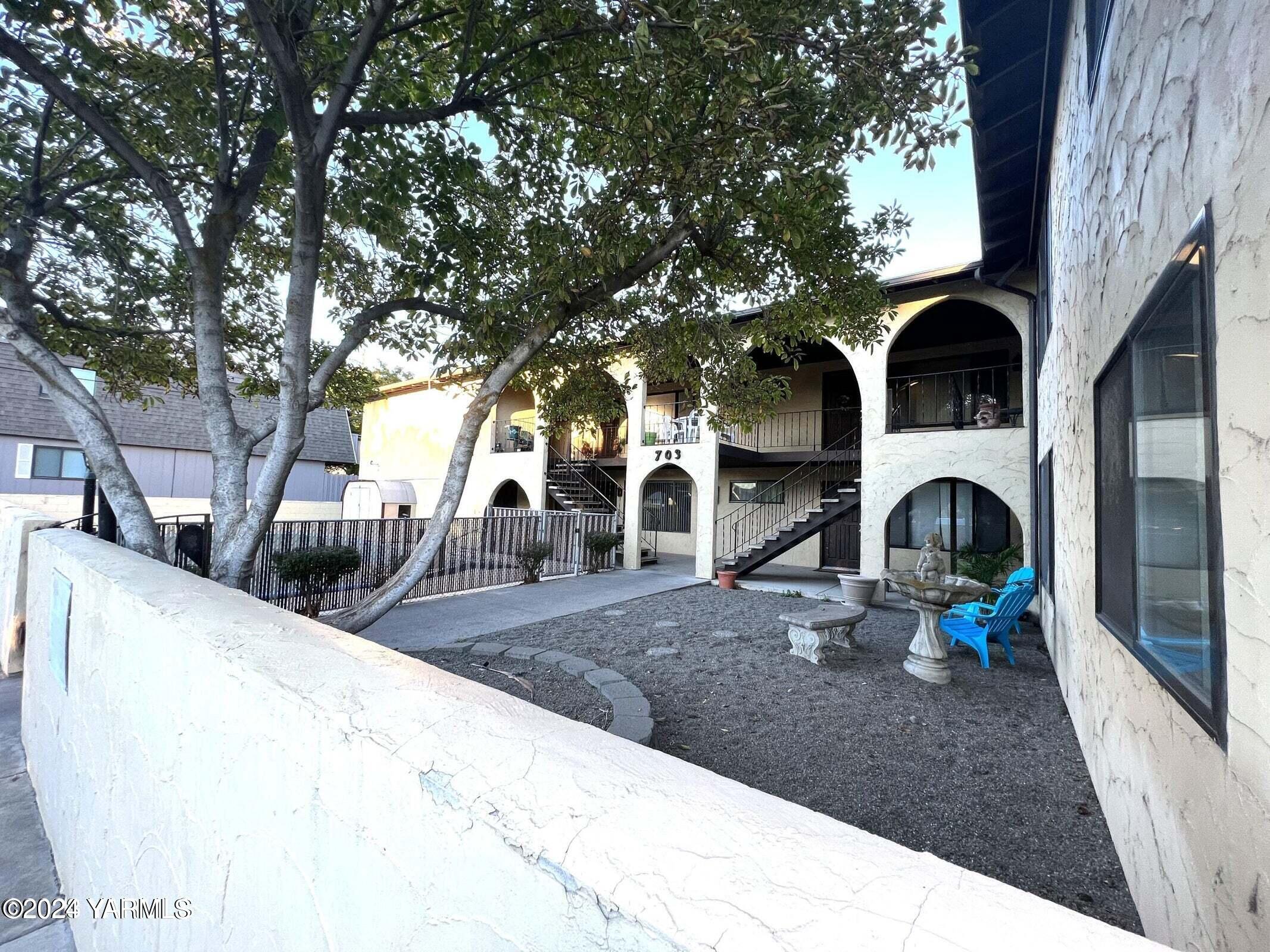 703 South 38th Ave Unit 4  