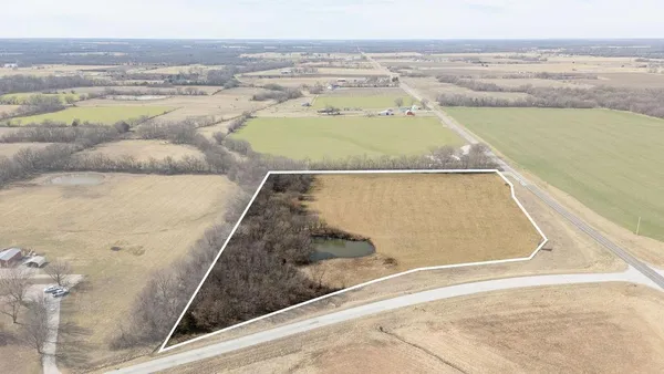 $98,000 | 1 Northwest 1st Lane, Lamar, MO 64759