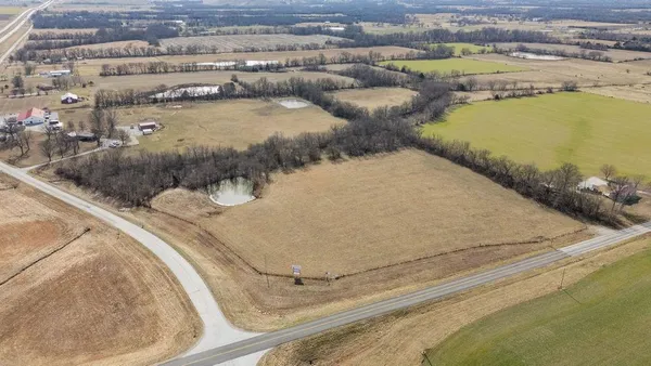 $98,000 | 1 Northwest 1st Lane, Lamar, MO 64759