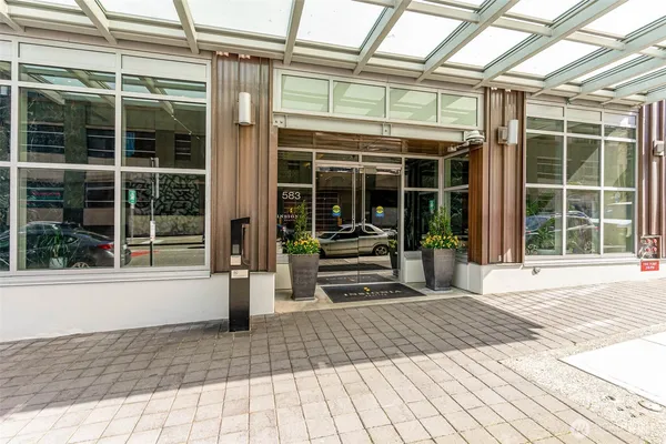 $4,650 | 583 Battery Street, Unit 2802, Seattle, WA 98119