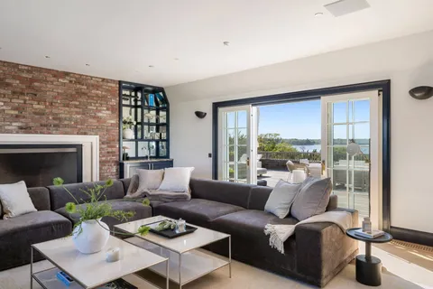 $165,000,000 | 75 West End Road, East Hampton, NY 11937