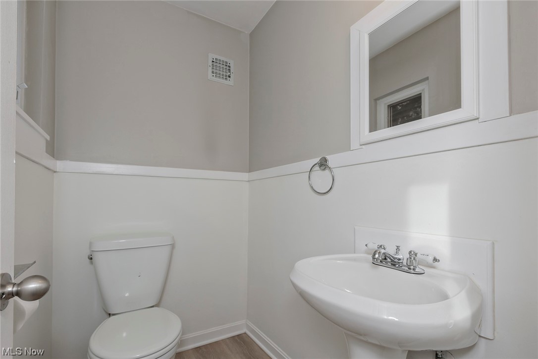 5288 Spencer Road Lyndhurst, OH 44124 - Photo 12 of 32 Half Bathroom