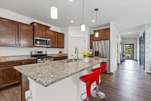 $420,000 | 6359 Doral Drive, Gurnee, IL 60031