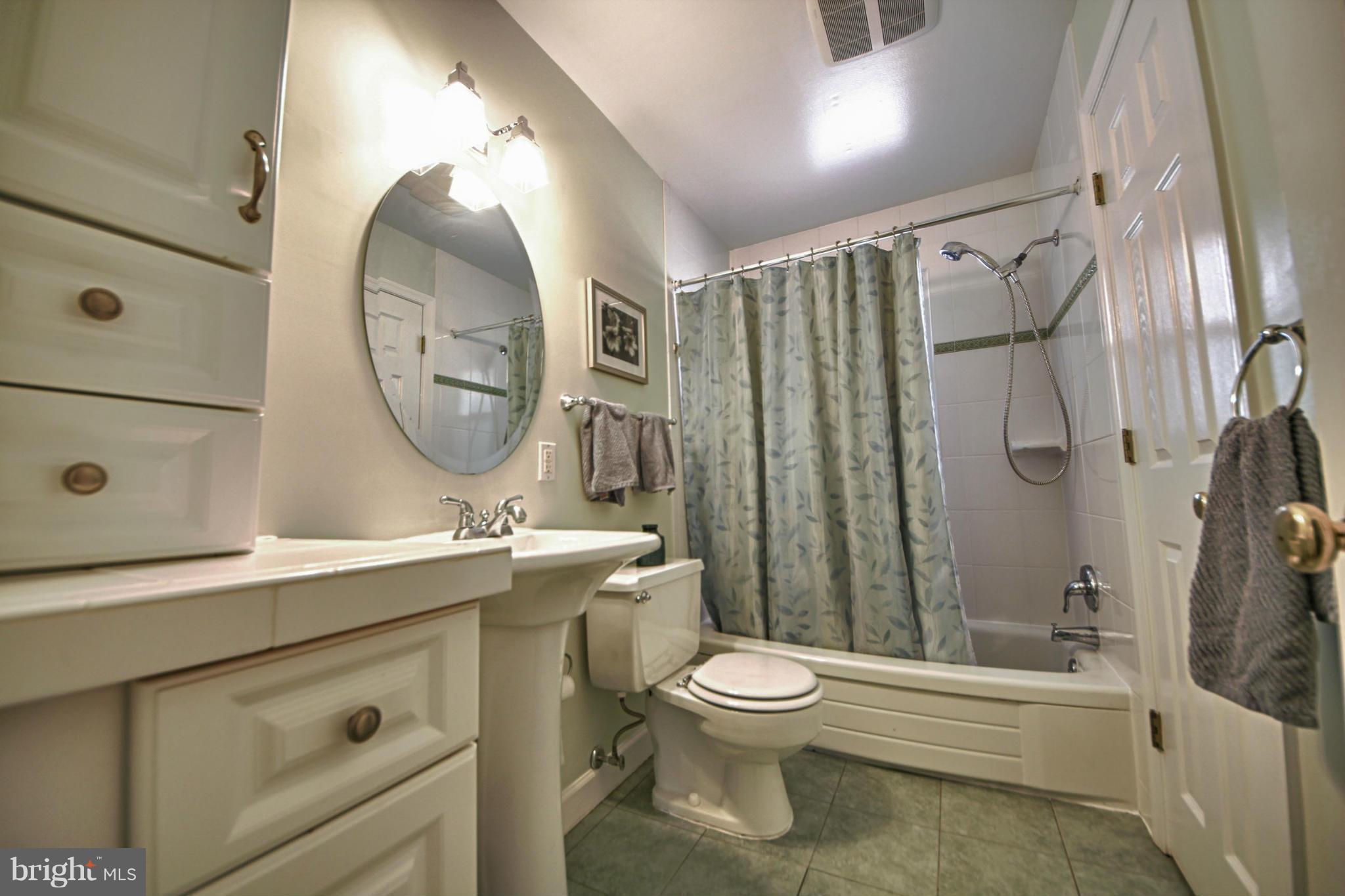 8202 Blairton Road Springfield, VA 22152 - Photo 19 of 23 Bath (Master)