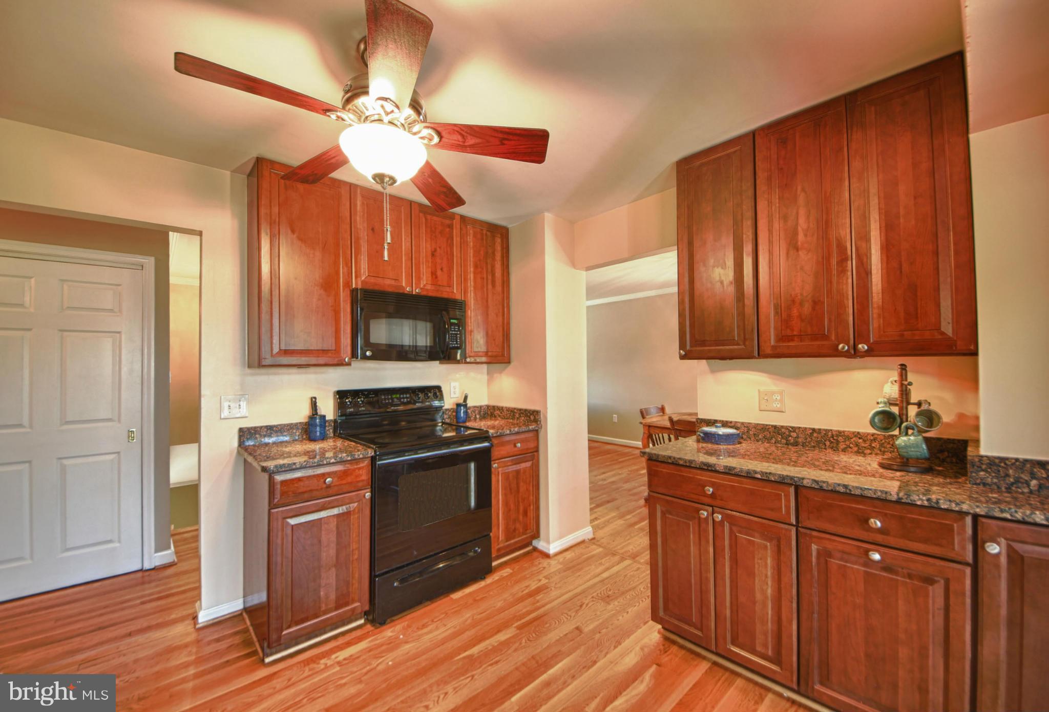 8202 Blairton Road Springfield, VA 22152 - Photo 4 of 23 Kitchen