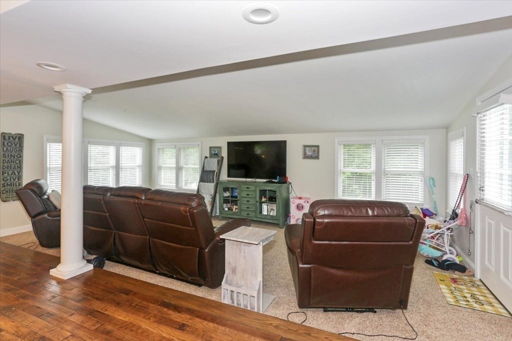 60 Croydon Road Norwood, MA 02062 - Photo 9 of 30 Gallery Image 9