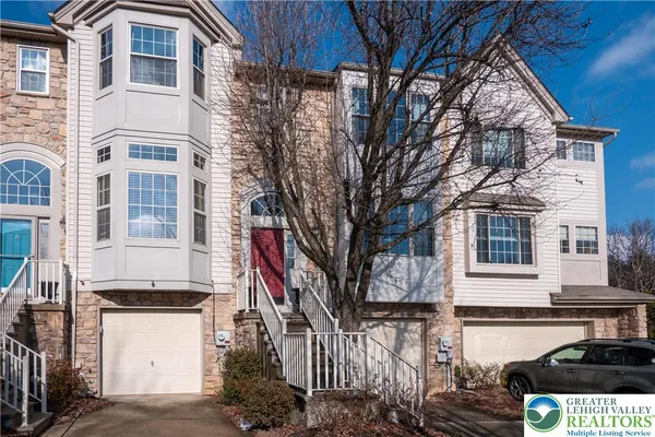 $2,700 | 4079 Waterford Drive, Center Valley, PA 18034
