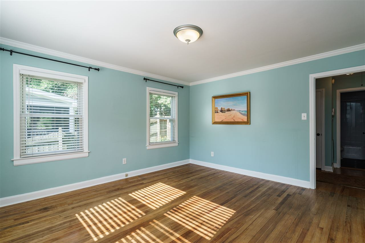 1129 Marshall Street Raleigh, NC 27604 - Photo 4 of 24 Photo 4