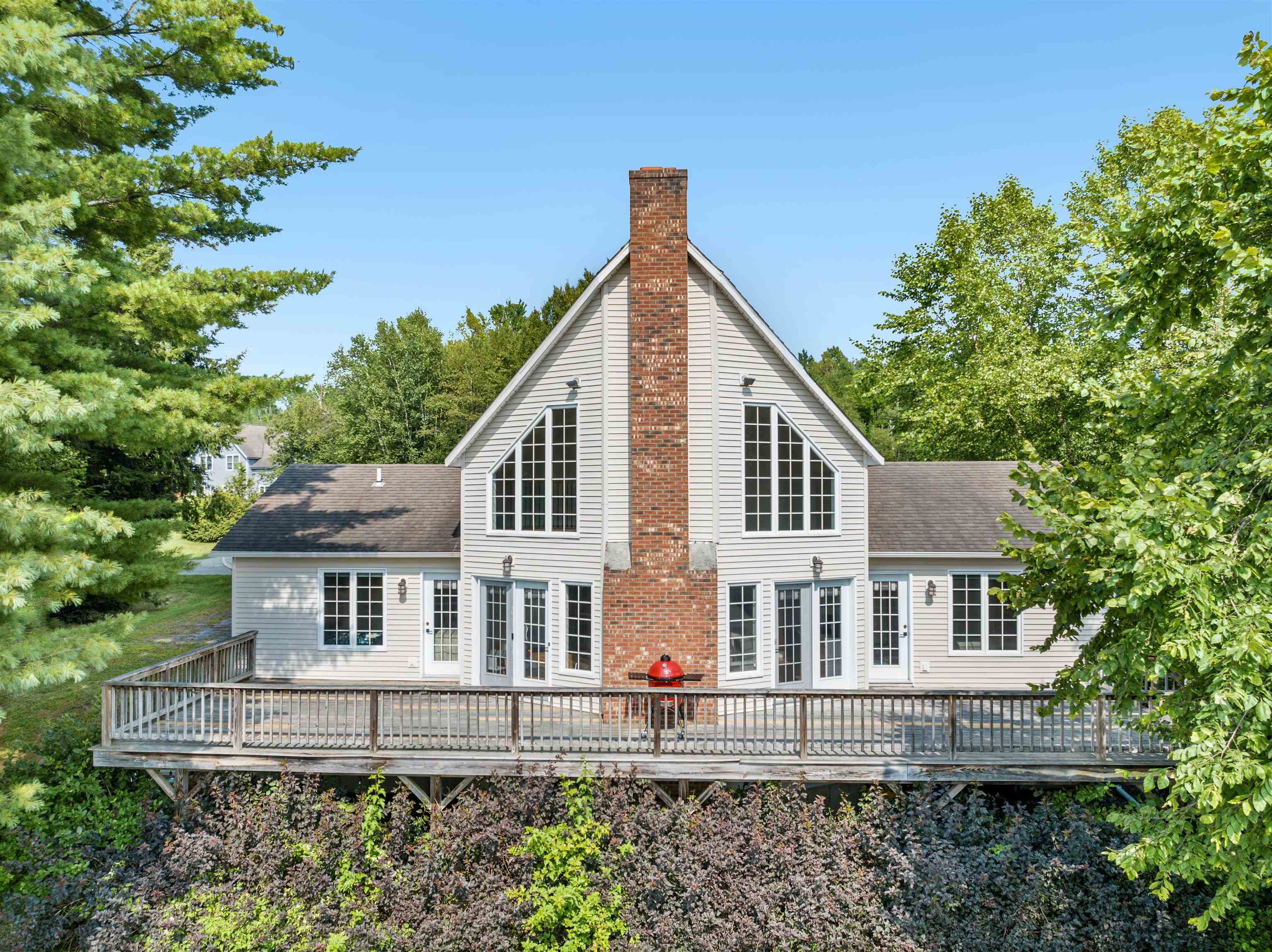 320 Sun Valley Road Morristown, VT 05661 - Photo 3 of 52