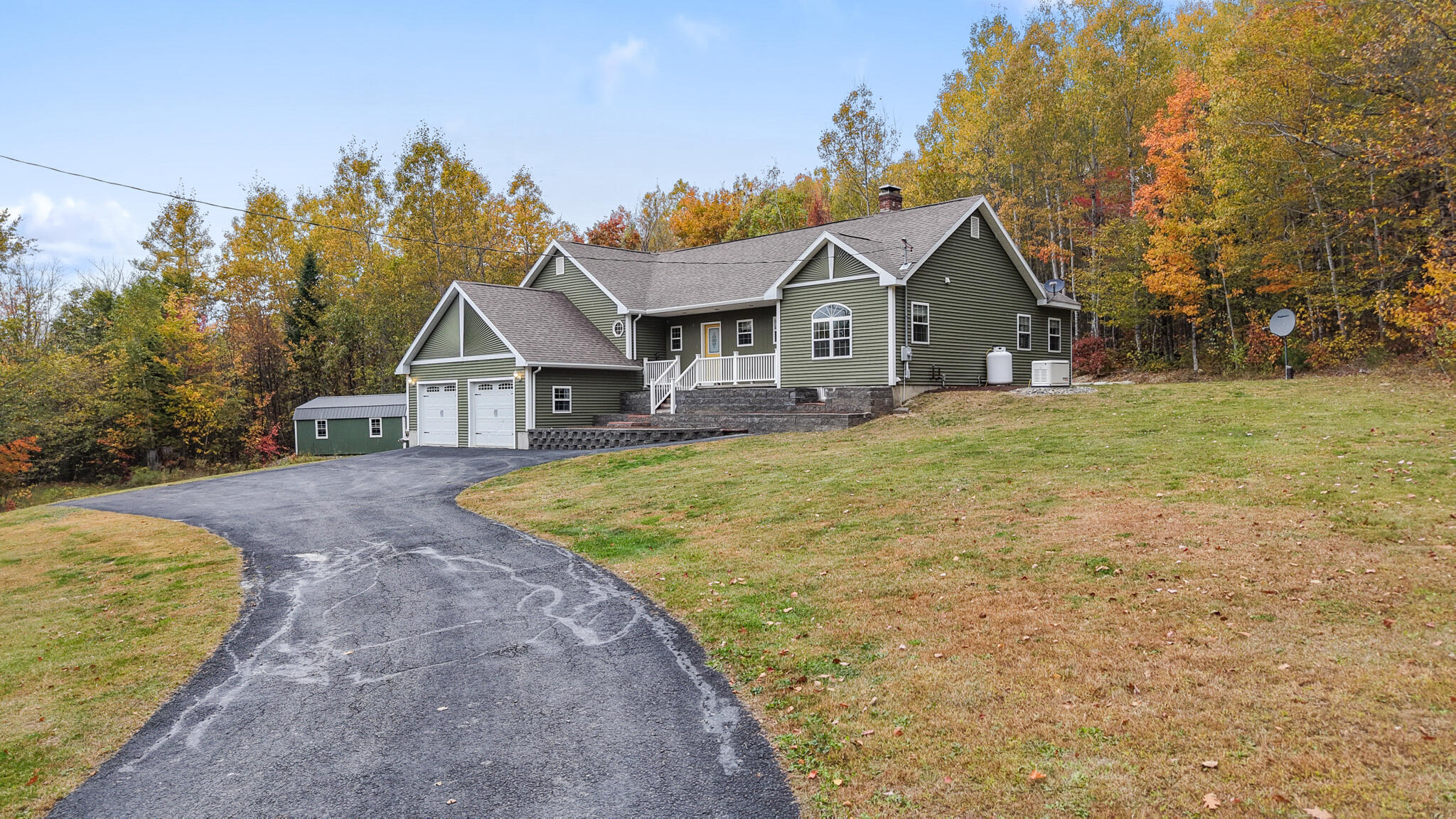 580 Half Township Road Lincoln, ME 04457 - Photo 5 of 41 dji_fly_20251014_162352_0503_17604736292
