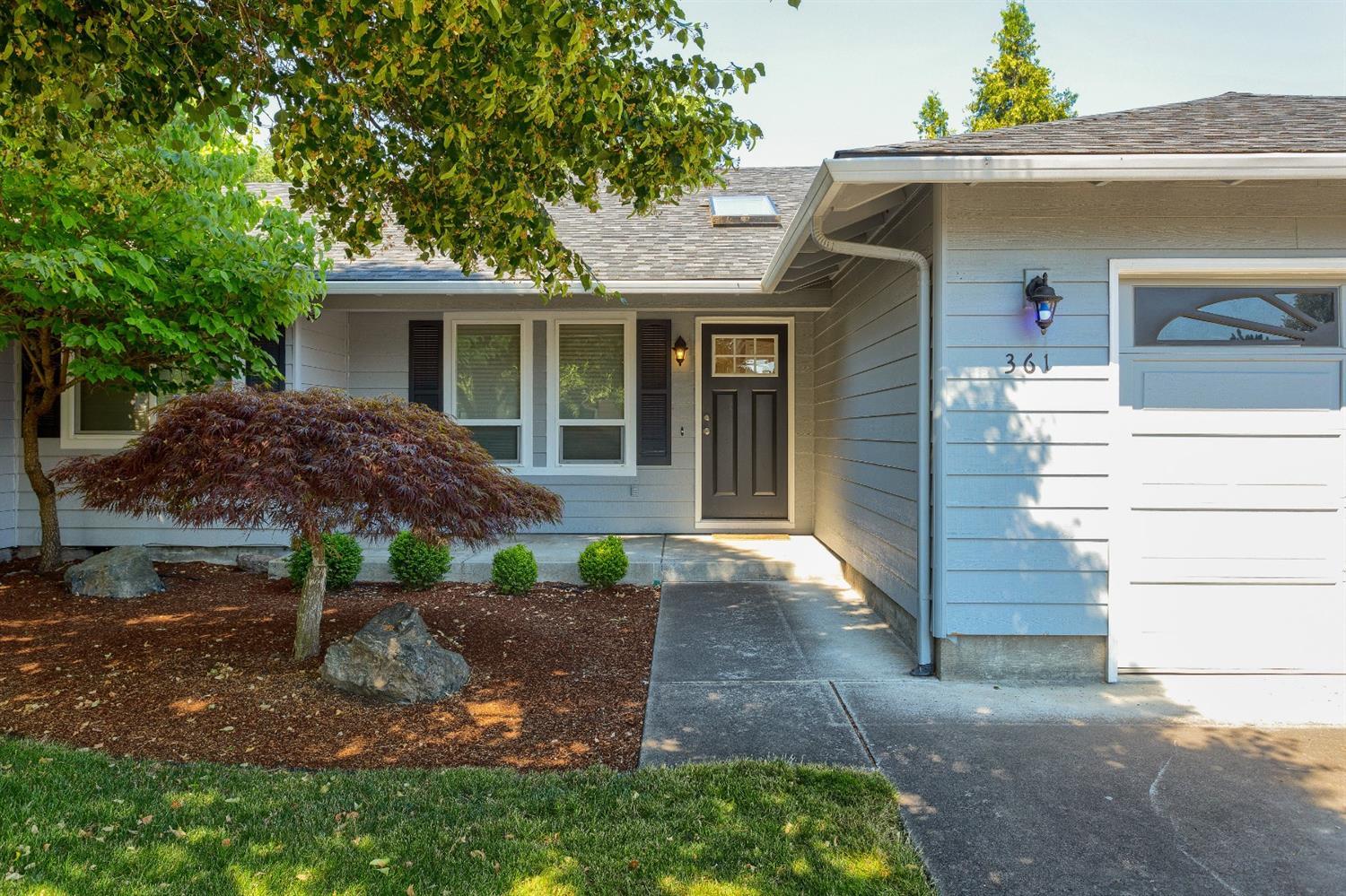 361 Brad Way Central Point, OR 97502 - Photo 5 of 35 Additional Photo