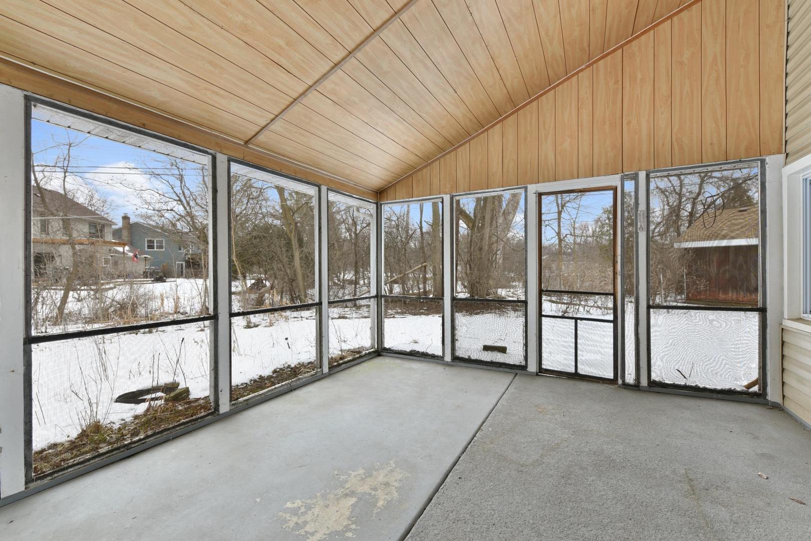 614 Saddle Road Wheaton, IL 60187 - Photo 16 of 22