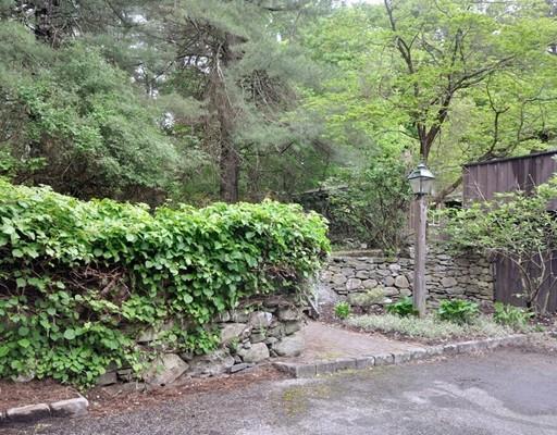 212 Lindsay Pond Road Concord, MA 01742 - Photo 4 of 26 Gallery Image 4