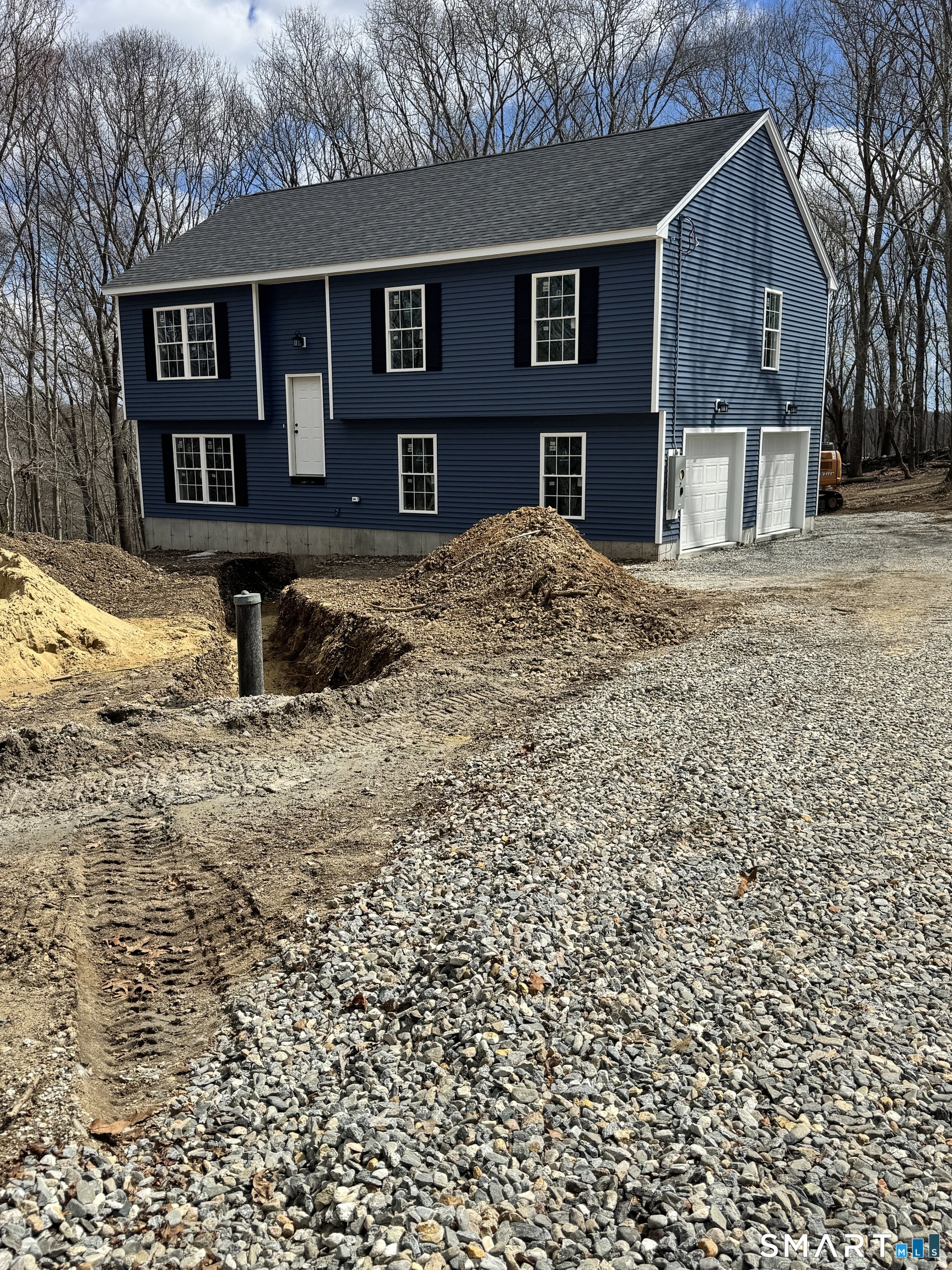 11 Mamacoke Road Waterford, CT 06375 - Photo 1 of 15