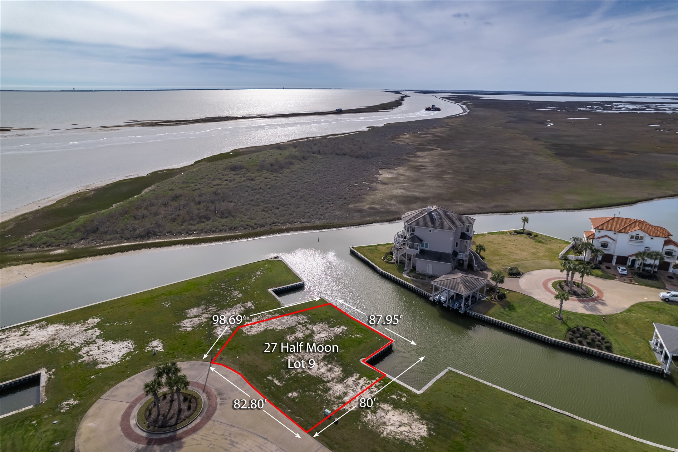 27 Half Moon Hitchcock, TX 77563 - Photo 2 of 24 a picture of a couch