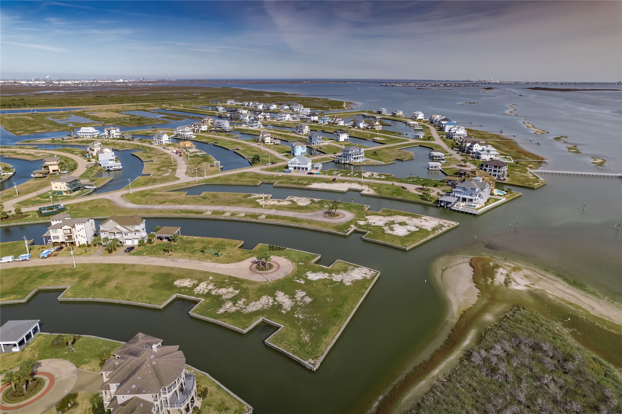 27 Half Moon Hitchcock, TX 77563 - Photo 23 of 24 a view of a water heater room
