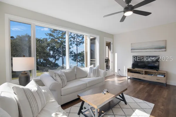 $649,900 | 6 Village N Drive, Unit 115, Hilton Head Island, SC 29926
