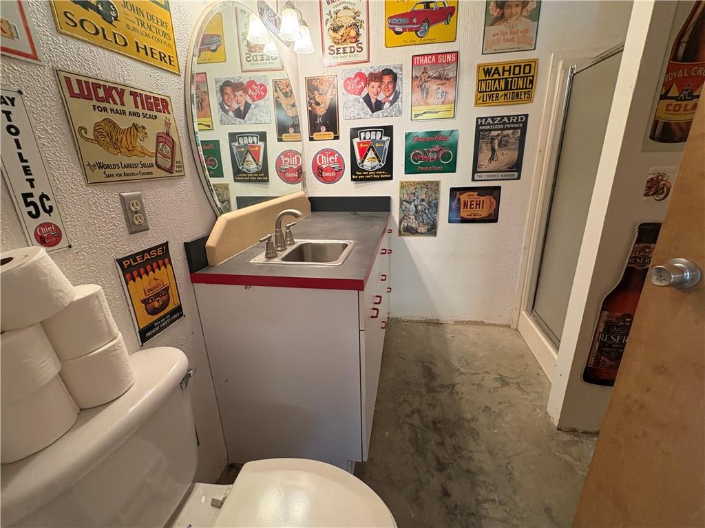 1596 Kirk-Langford Road Danielsville, GA 30633 - Photo 26 of 37 a utility room with dryer and washer