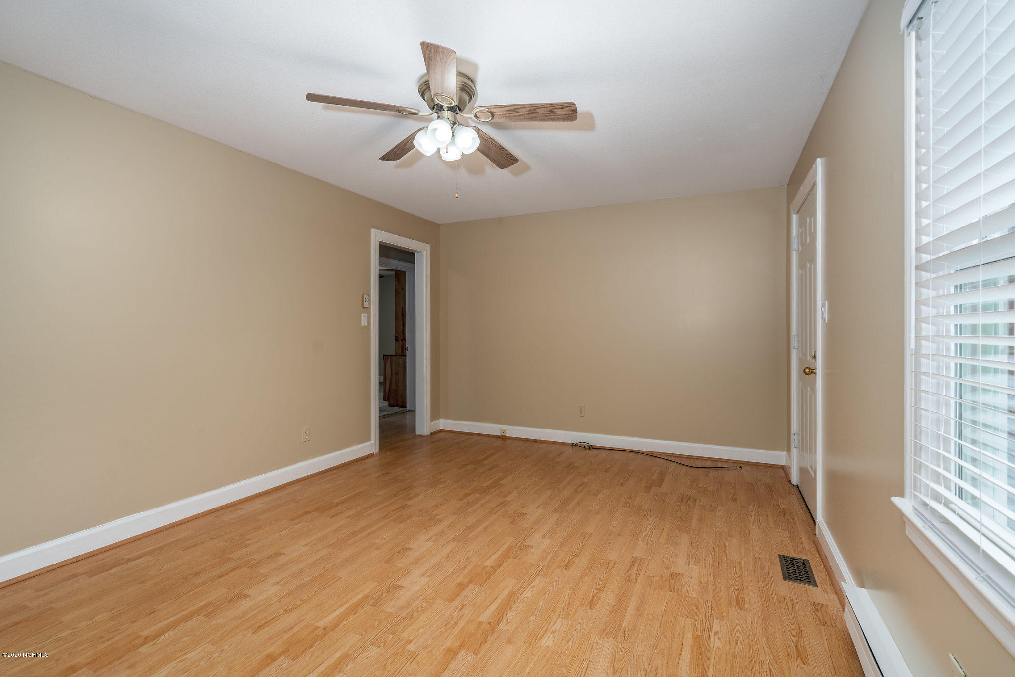 4723 River Road Wilson, NC 27893 - Photo 5 of 26 Living Room 3