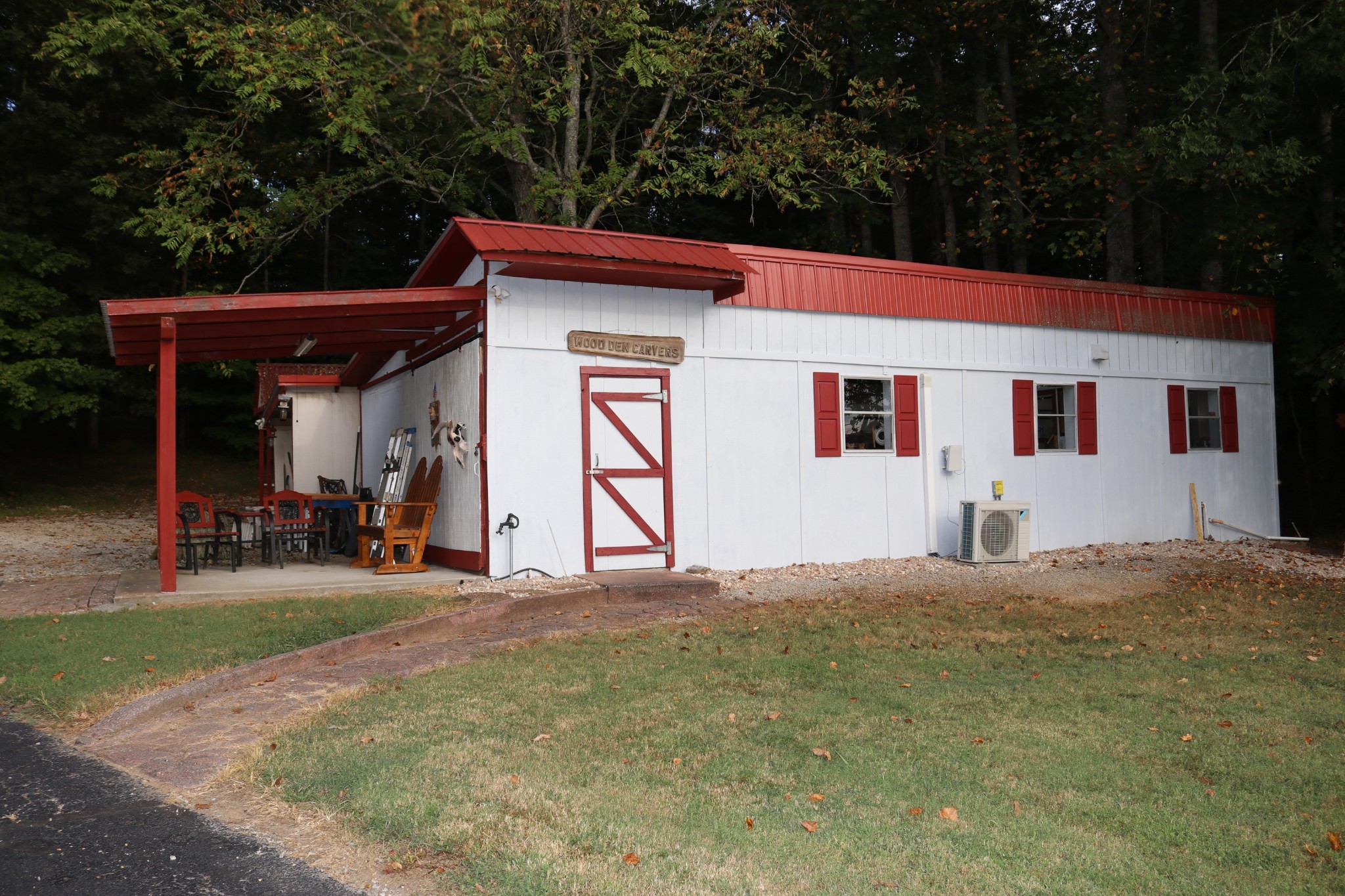 2079 Rock Springs Road Columbia, TN 38401 - Photo 58 of 83 a view of a house with backyard and garage
