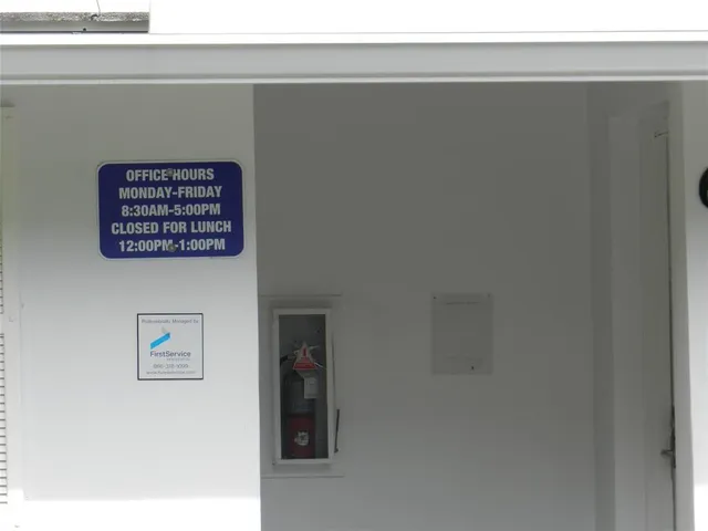 $1,900 | 6307 Bay Club Drive, Unit 2, Fort Lauderdale, FL 33308