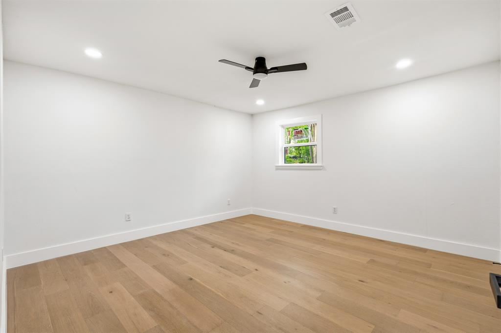 2528 Springvale Drive Farmers Branch, TX 75234 - Photo 12 of 25