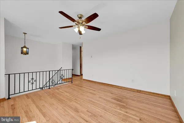 $269,999 | 300 Topeka Avenue, Shenandoah, PA 17976