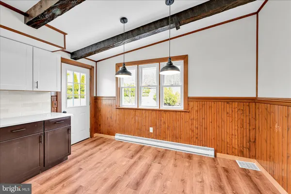 $269,999 | 300 Topeka Avenue, Shenandoah, PA 17976