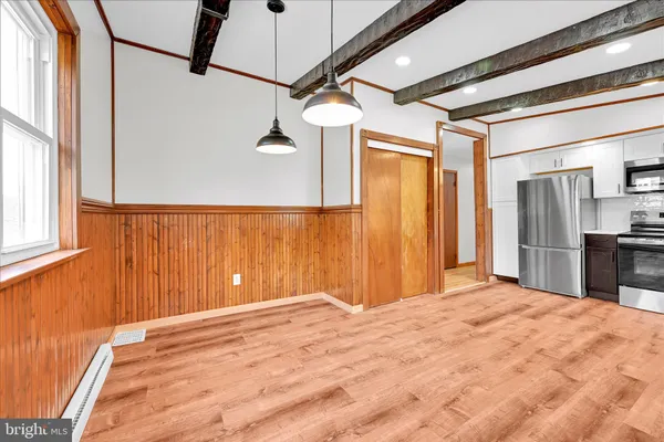 $269,999 | 300 Topeka Avenue, Shenandoah, PA 17976