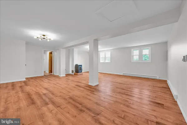 $269,999 | 300 Topeka Avenue, Shenandoah, PA 17976