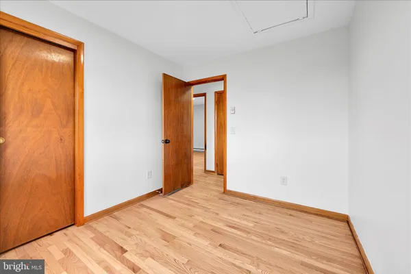 $269,999 | 300 Topeka Avenue, Shenandoah, PA 17976