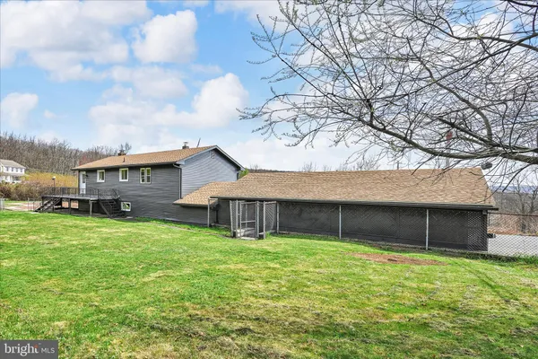 $269,999 | 300 Topeka Avenue, Shenandoah, PA 17976