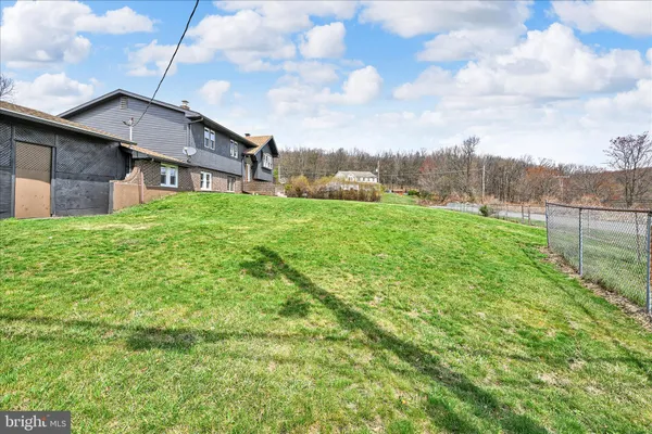 $269,999 | 300 Topeka Avenue, Shenandoah, PA 17976