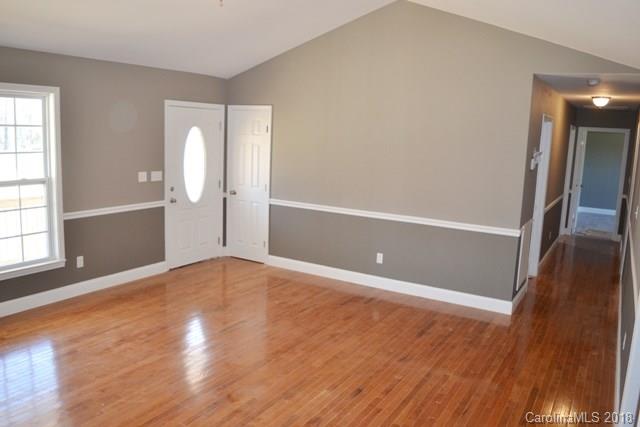 3719 Jenkins Road Blacksburg, SC 29702 - Photo 3 of 12