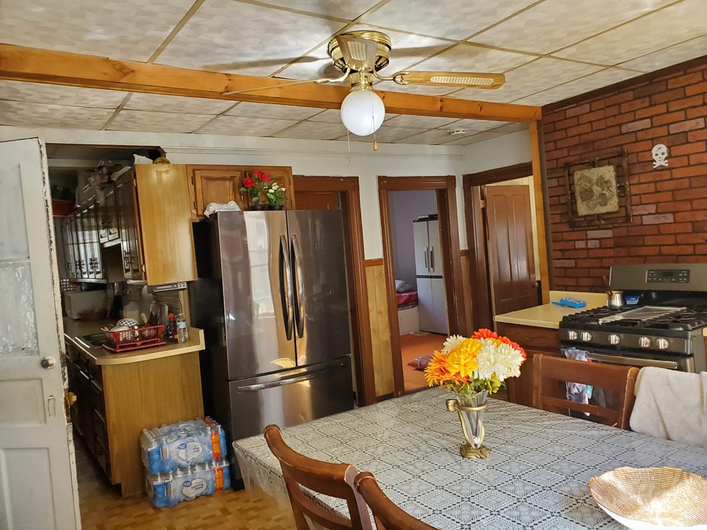 39 Merrifield Street Worcester, MA 01605 - Photo 11 of 31 Gallery Image 11