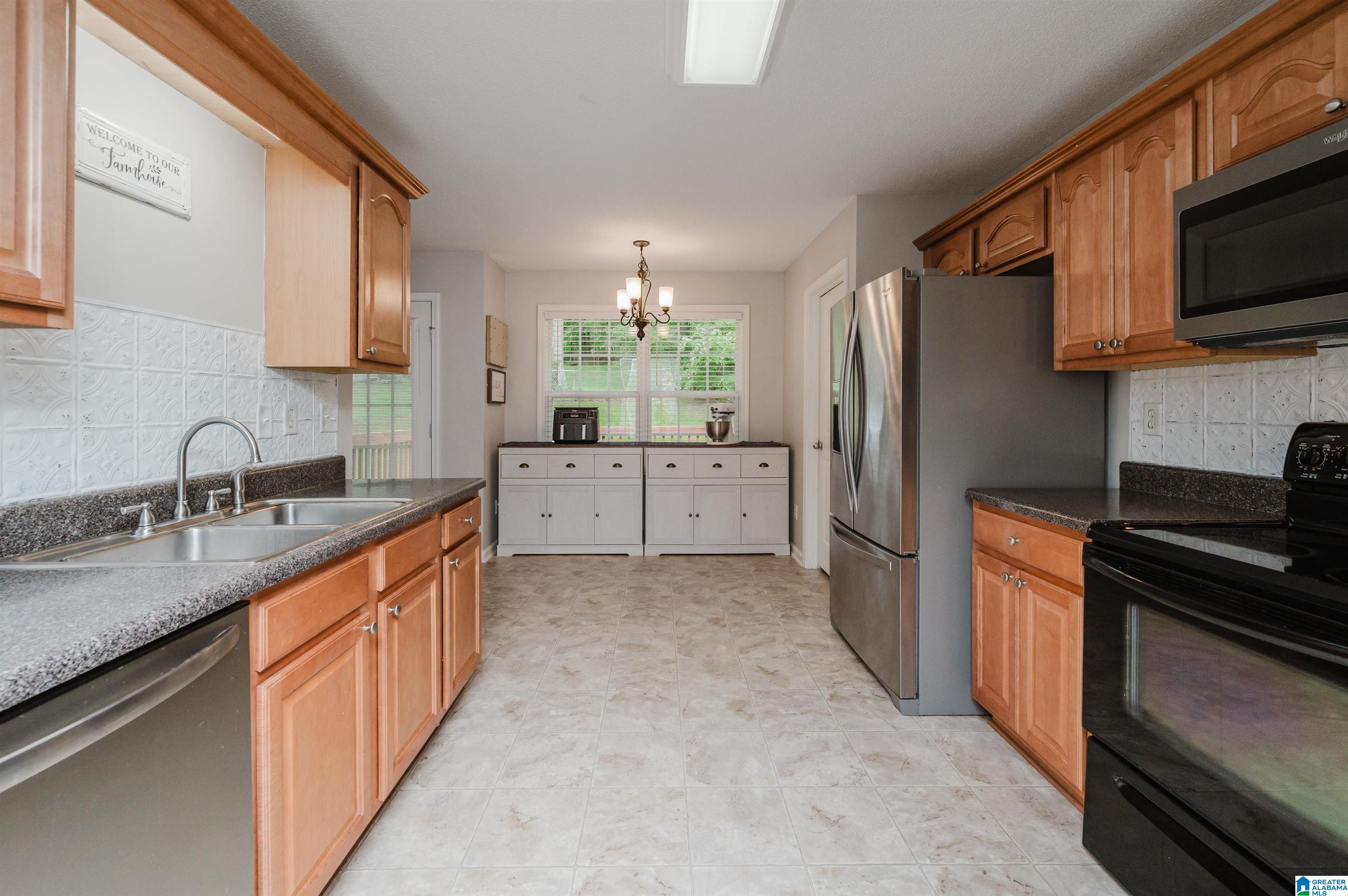 1015 Hickory Circle Moody, AL 35004 - Photo 11 of 29