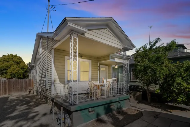 a house view with a outdoor space