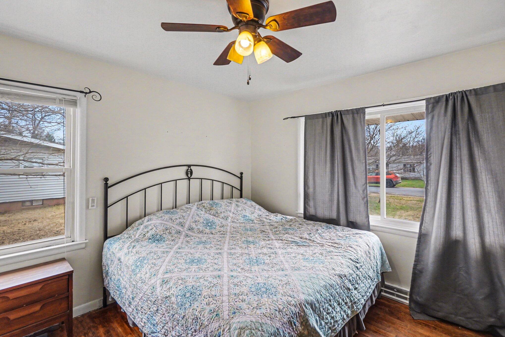 1250 Logan Road Muskegon, MI 49445 - Photo 11 of 25 014_file_5777