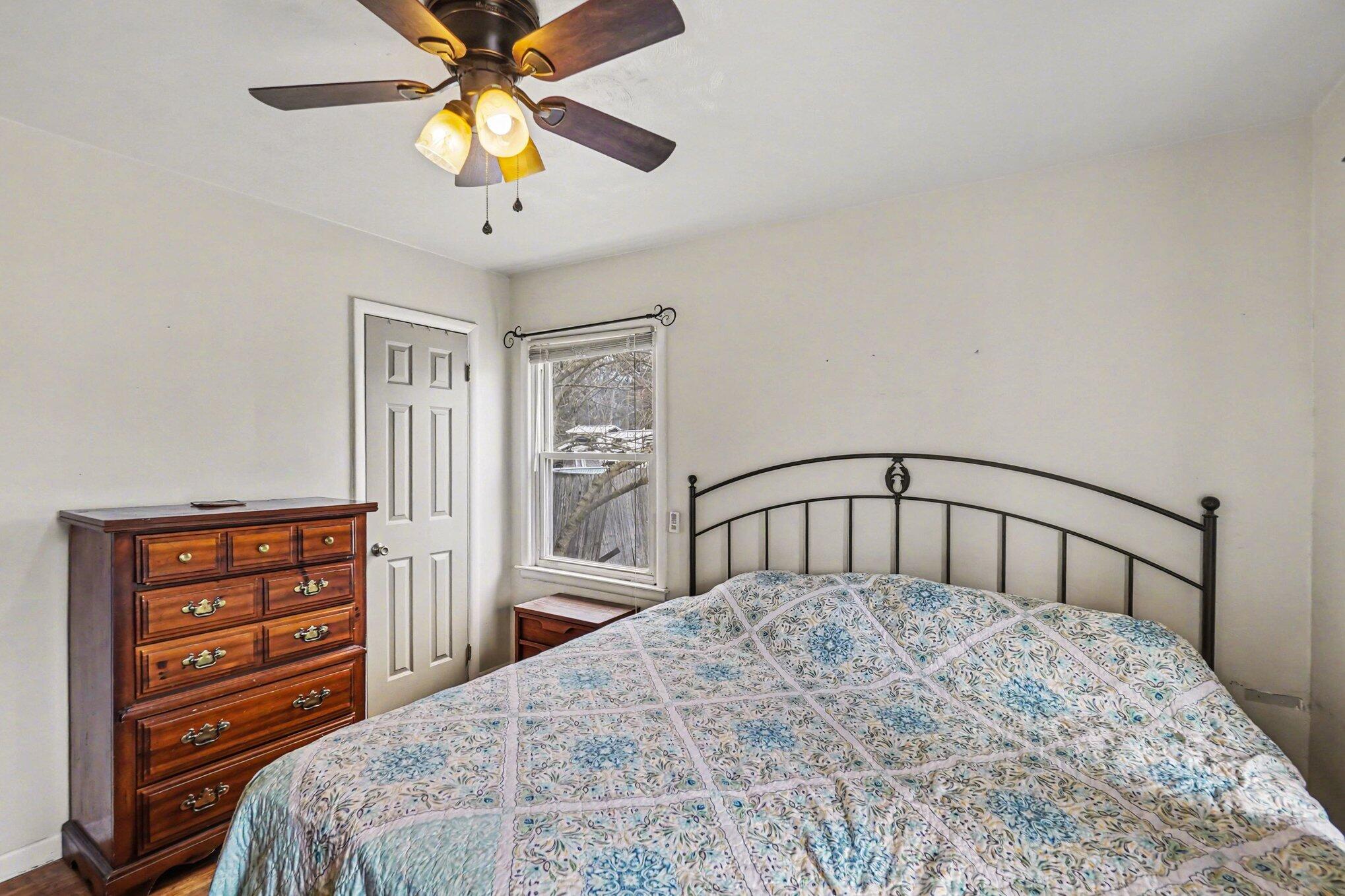 1250 Logan Road Muskegon, MI 49445 - Photo 12 of 25 015_file_6960