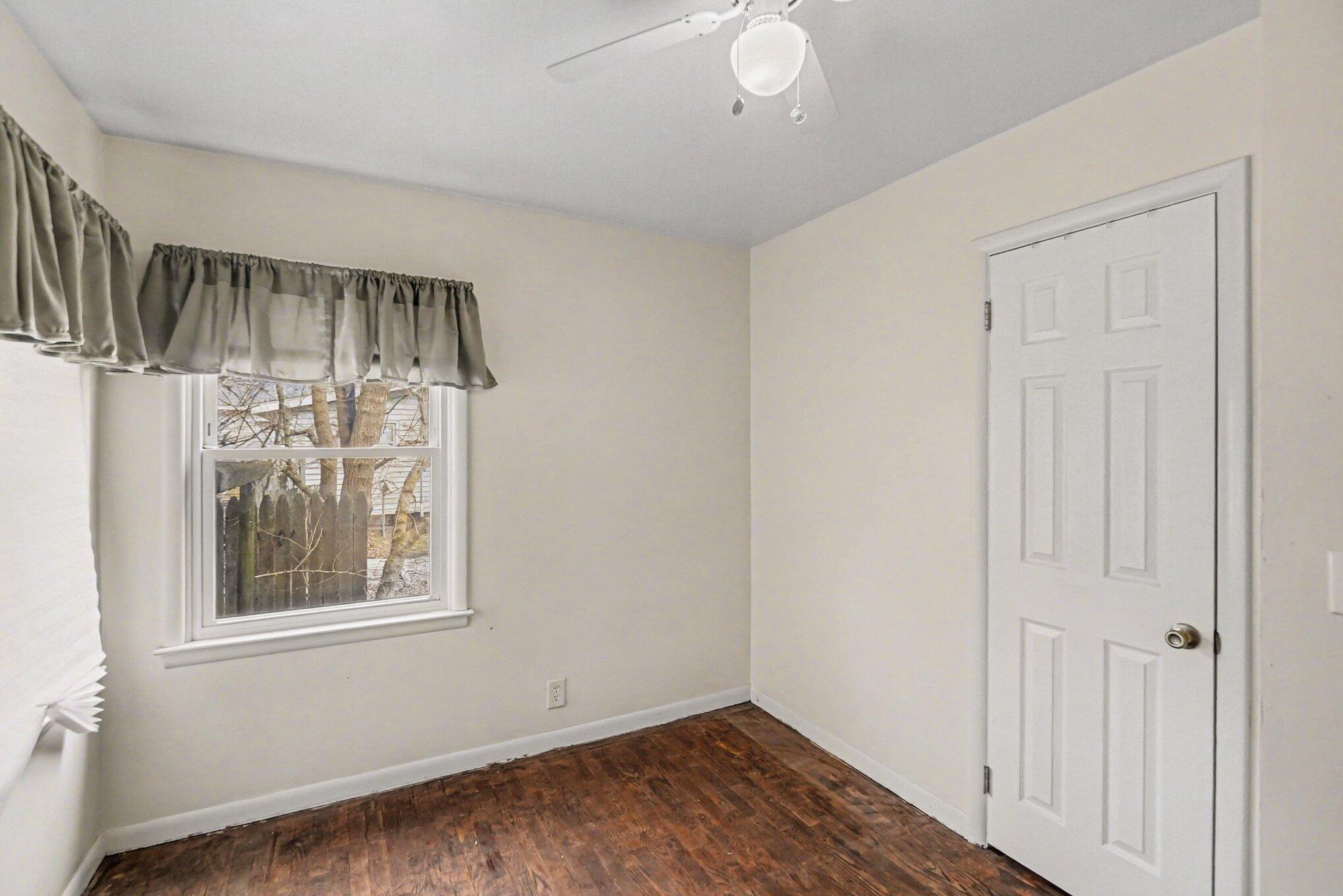 1250 Logan Road Muskegon, MI 49445 - Photo 13 of 25 016_file_4891